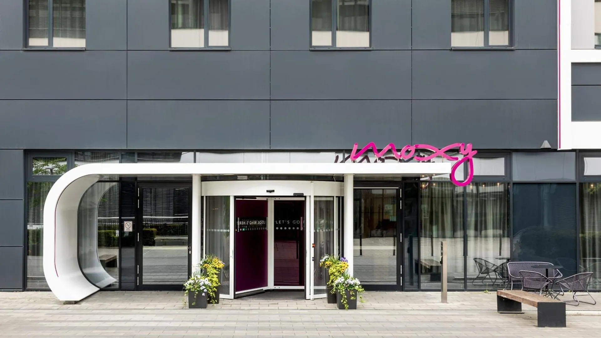 Moxy Frankfurt Eschborn Hotell Tyskland
