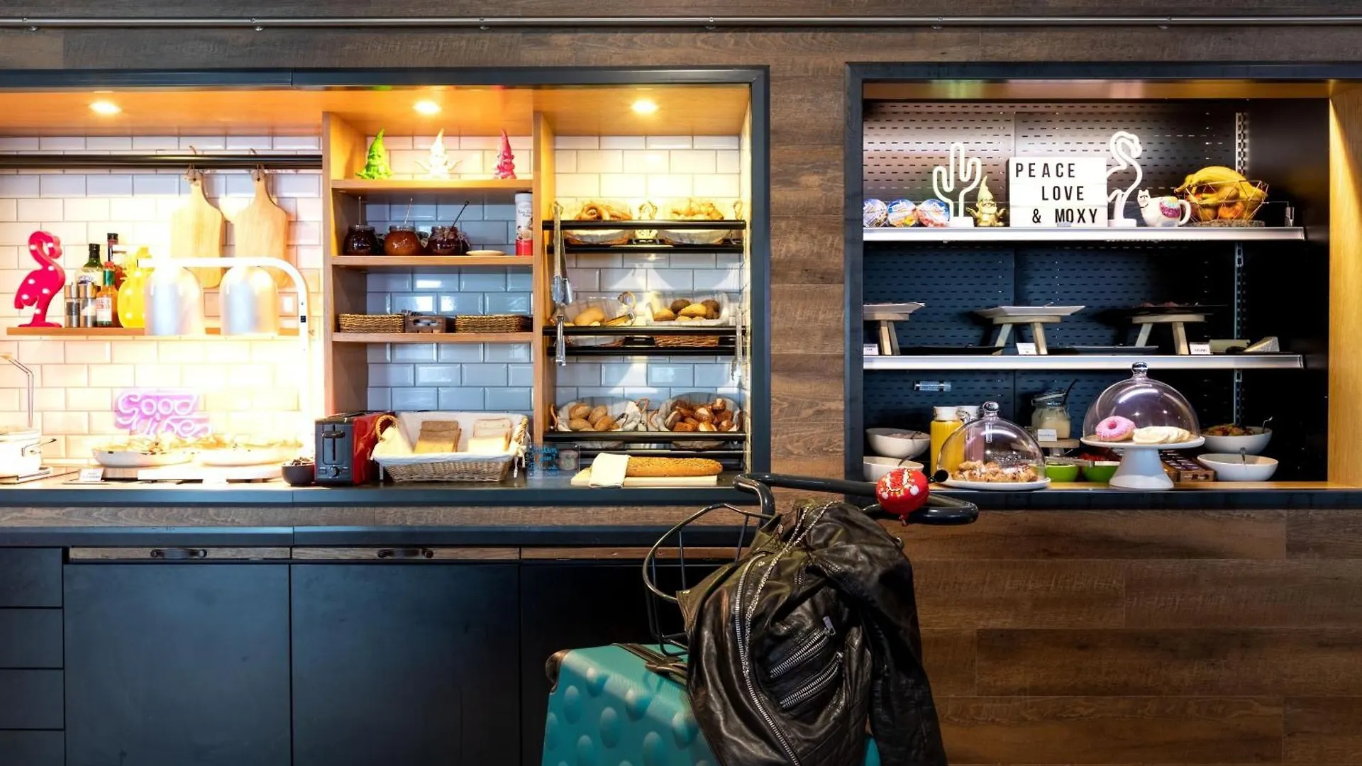 Moxy Frankfurt Eschborn Hotell