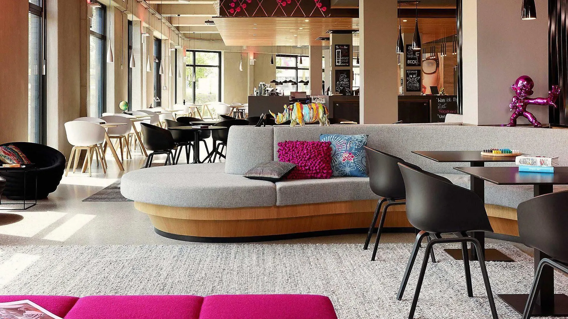 Moxy Frankfurt Eschborn Hotell